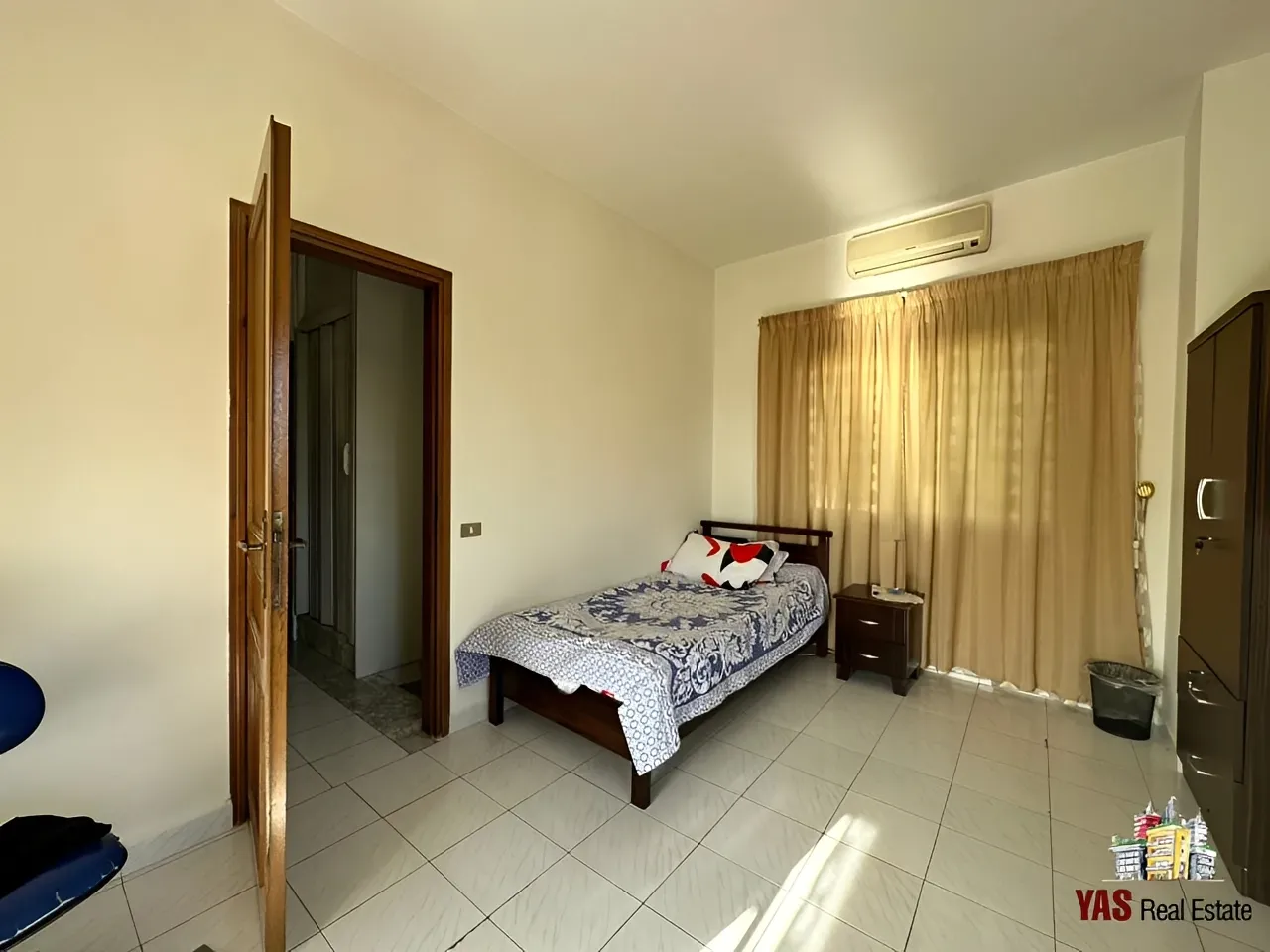 Apartment for Sale in Ballouneh