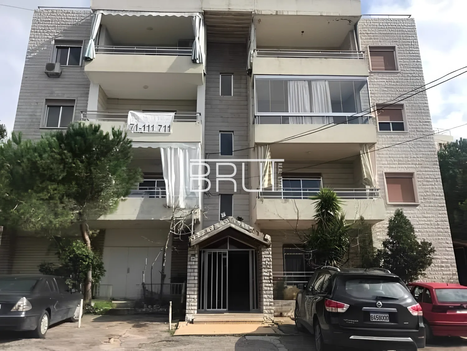 Apartment for Sale in Ballouneh