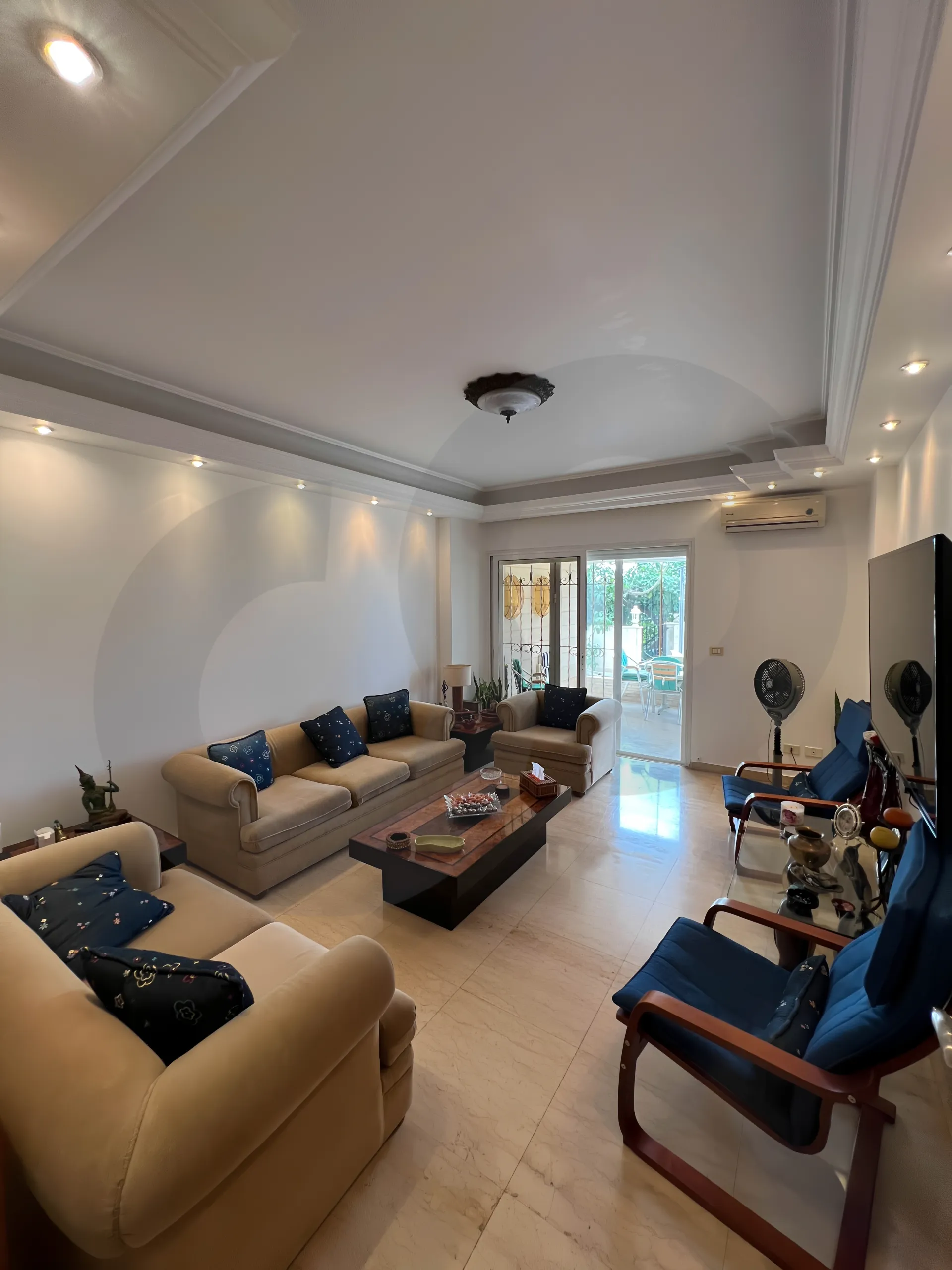 Building for Sale in Fanar