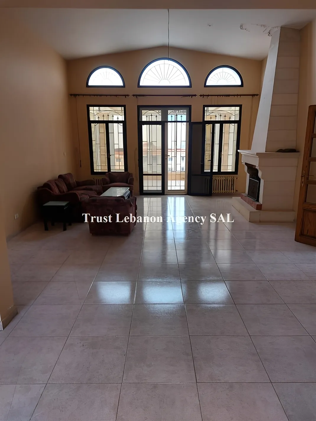 Villa for Sale in Alay Souk Al Ghareb
