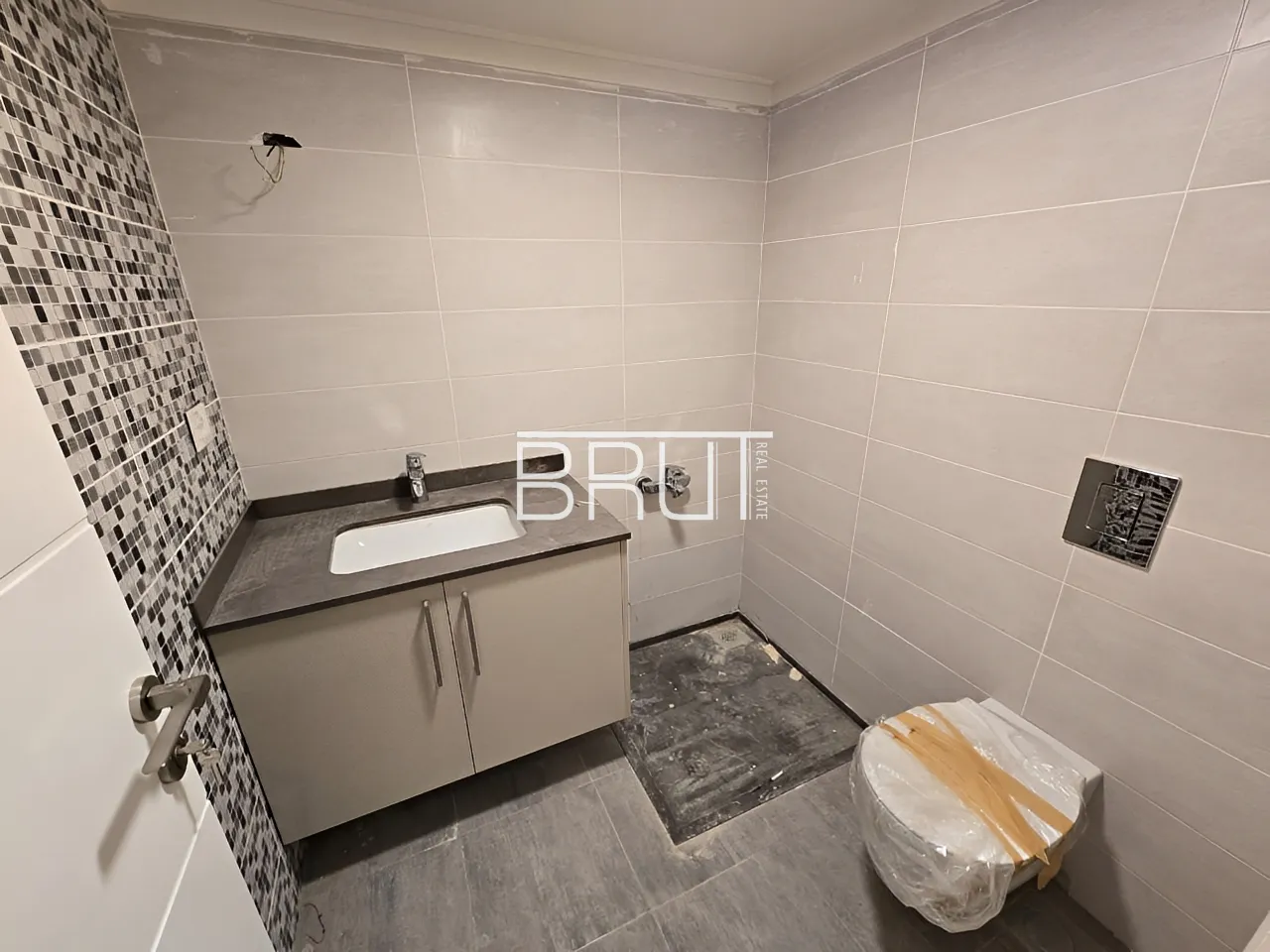 Duplex for sale in Sahel Aalma