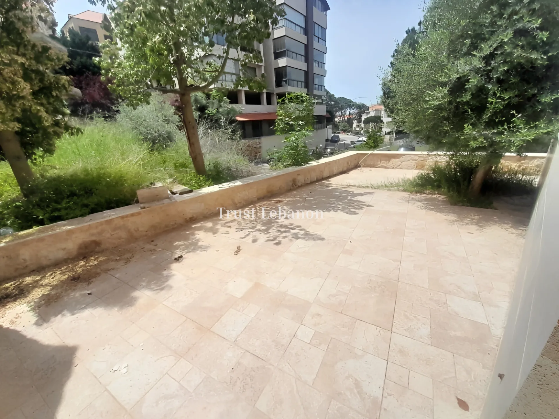 Triplex for sale in Ain Saadeh, Lebanon