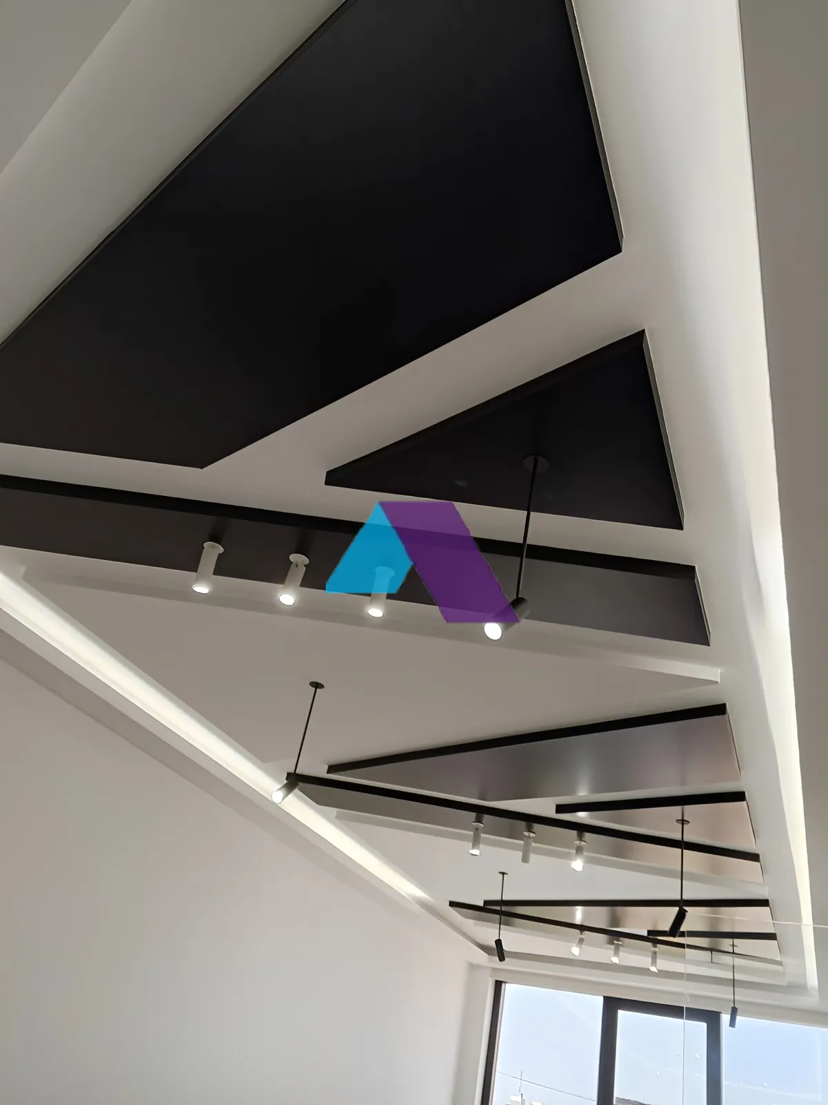 Office for sale in Dekwaneh