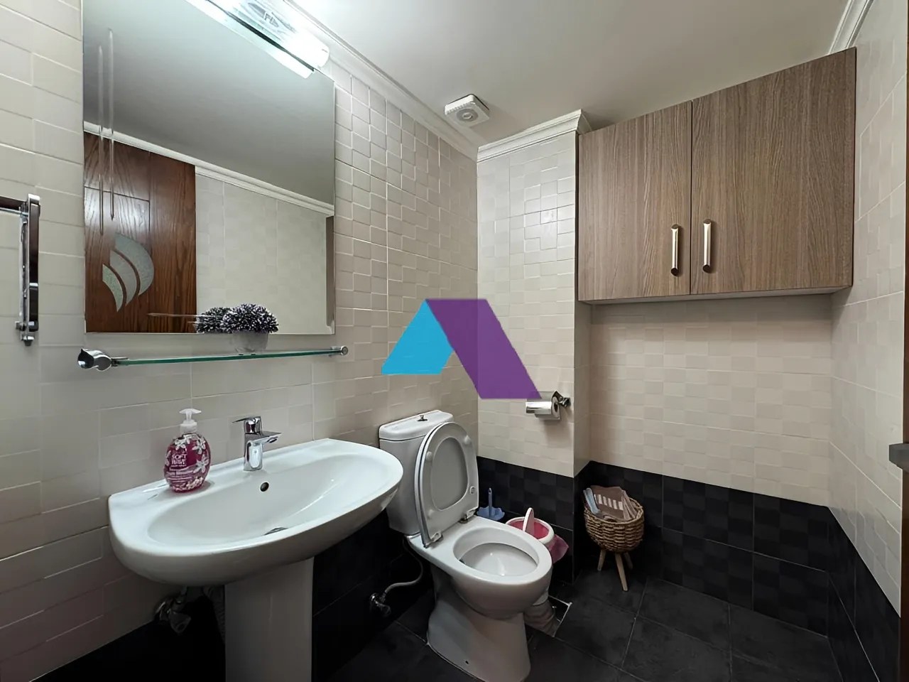 Apartment for Sale in Halat