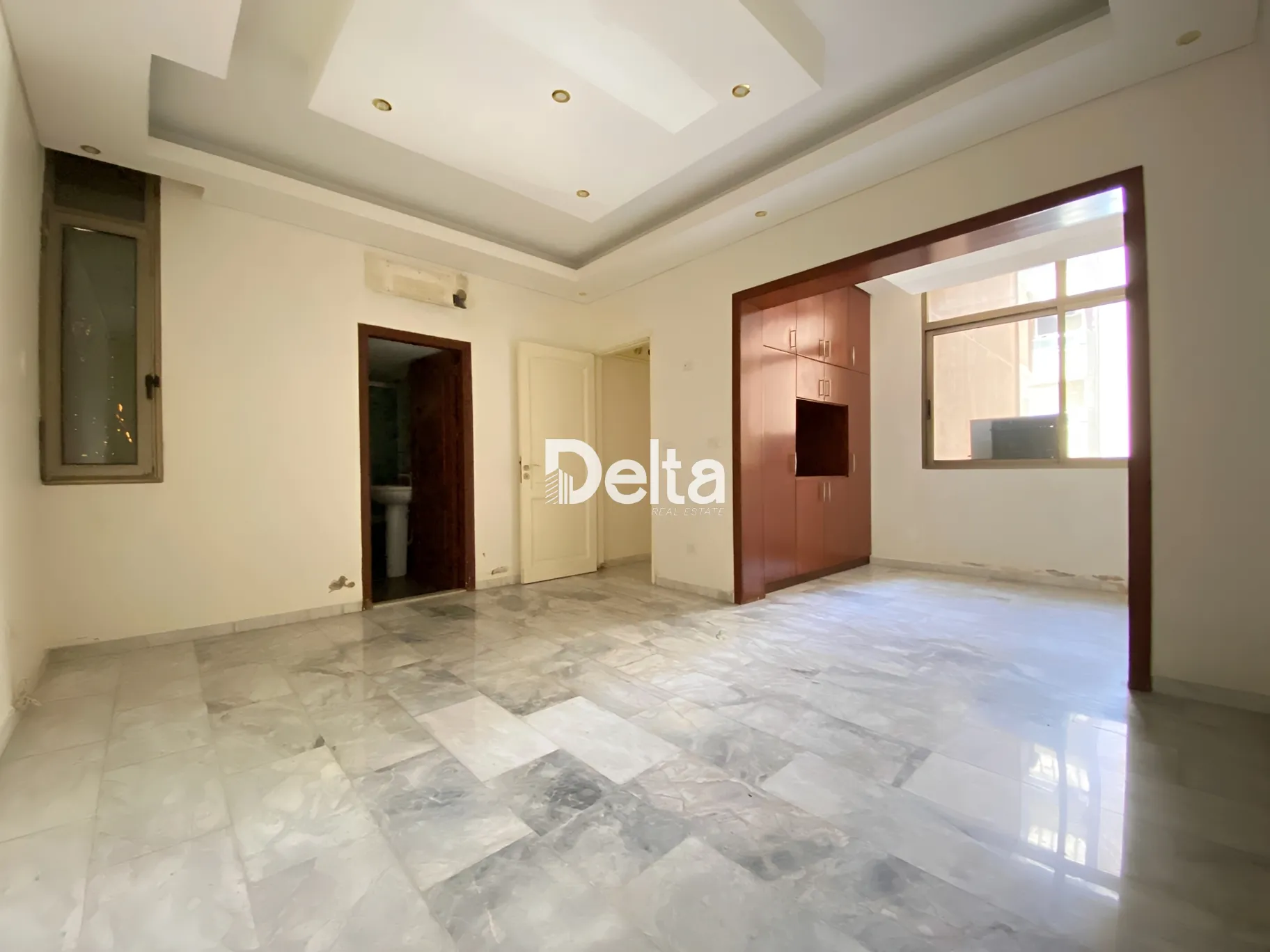 Apartment for rent in Tallet El Khayyat, Bayrut, Lebanon - 3 bed, 4 bath