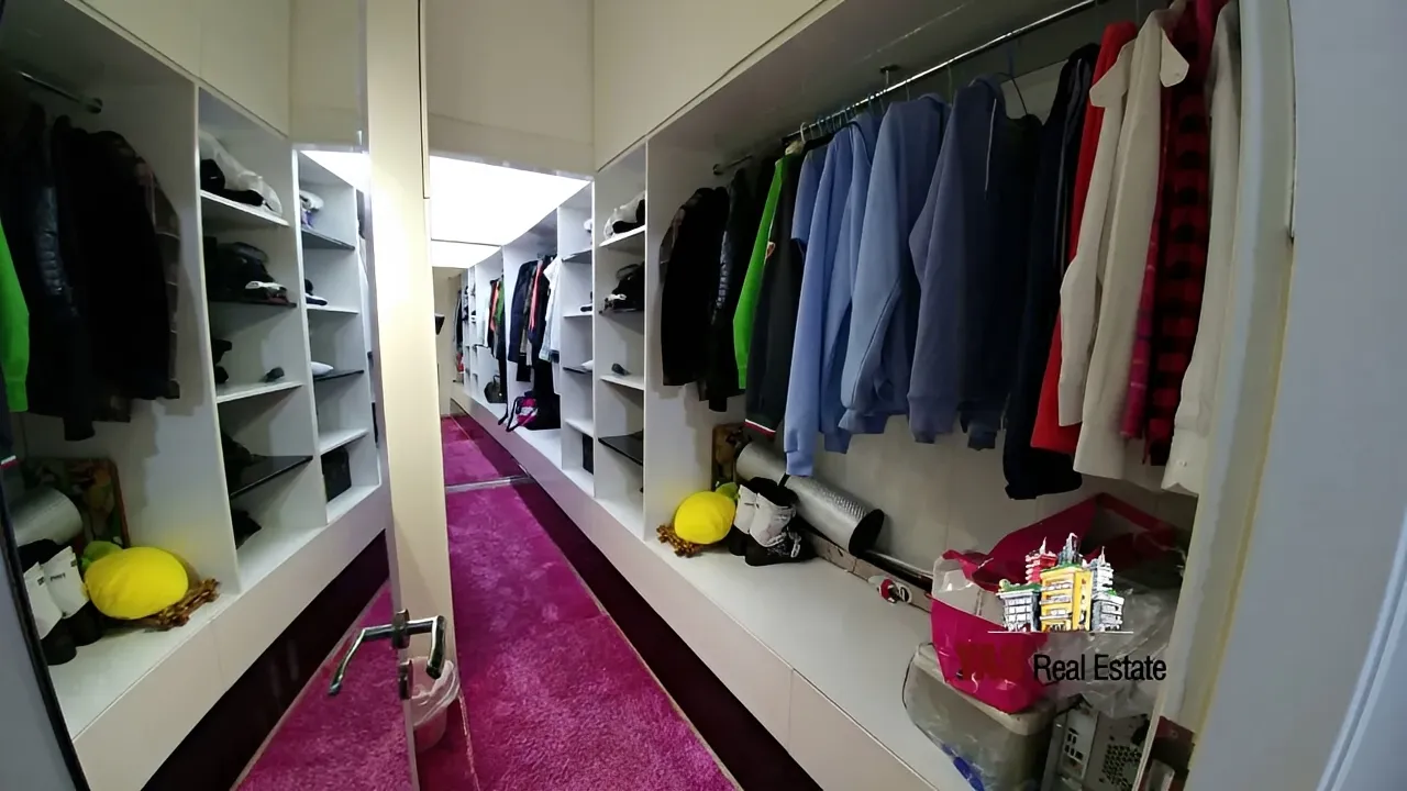 Apartment for Sale in Ballouneh - 3 bed, 4 bath