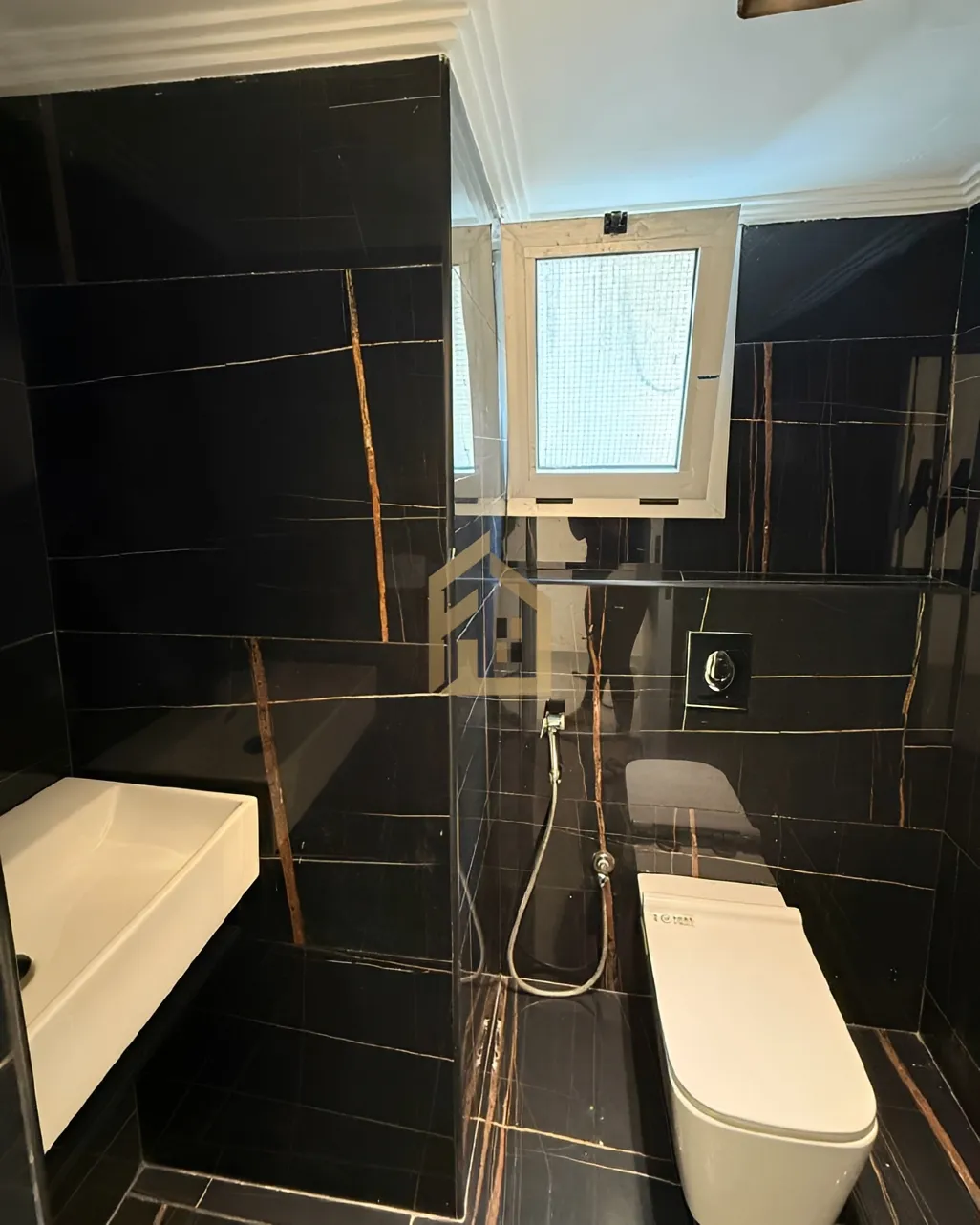 Apartment for sale in Patrakyieh, Bayrut, Lebanon
