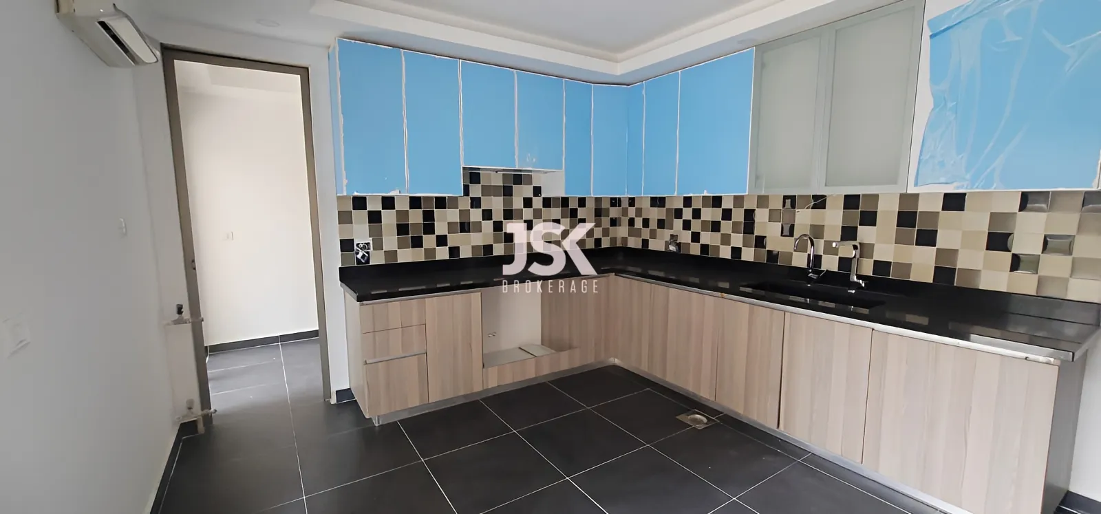 Apartment for Sale in Sahel Aalma