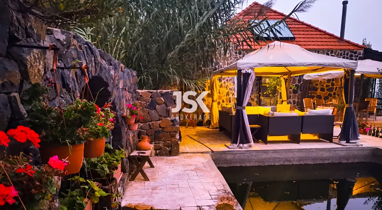 Villa for Sale in Ghbaleh