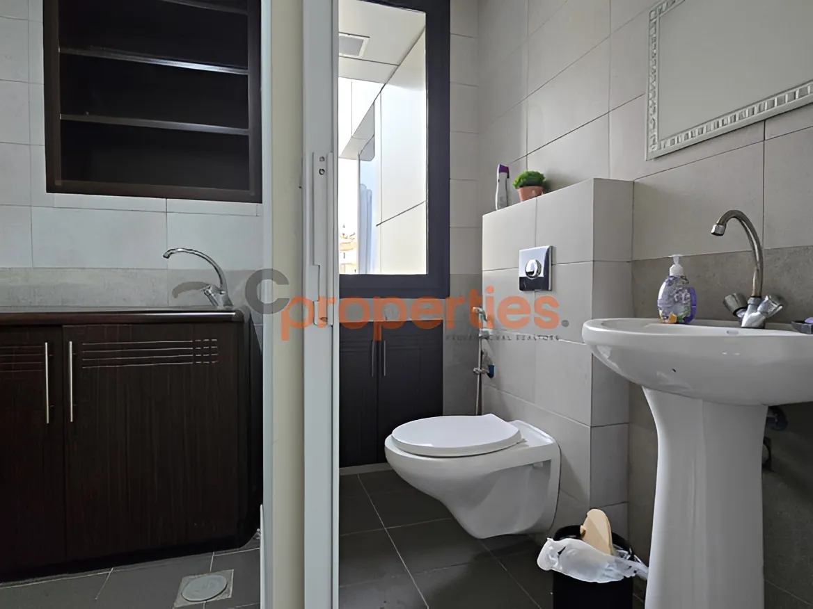 Office for Rent in Adliyeh