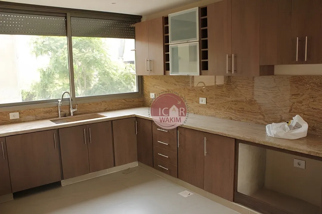 Apartment for Sale in Jisr El Bacha - 3 bed, 3 bath