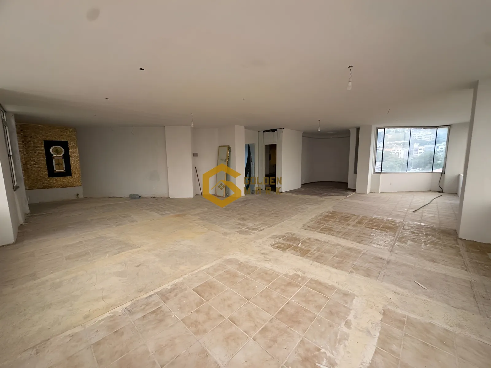 Office for rent in Dbayeh