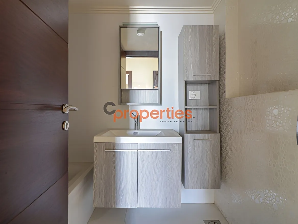 Apartment for Sale in Sioufi