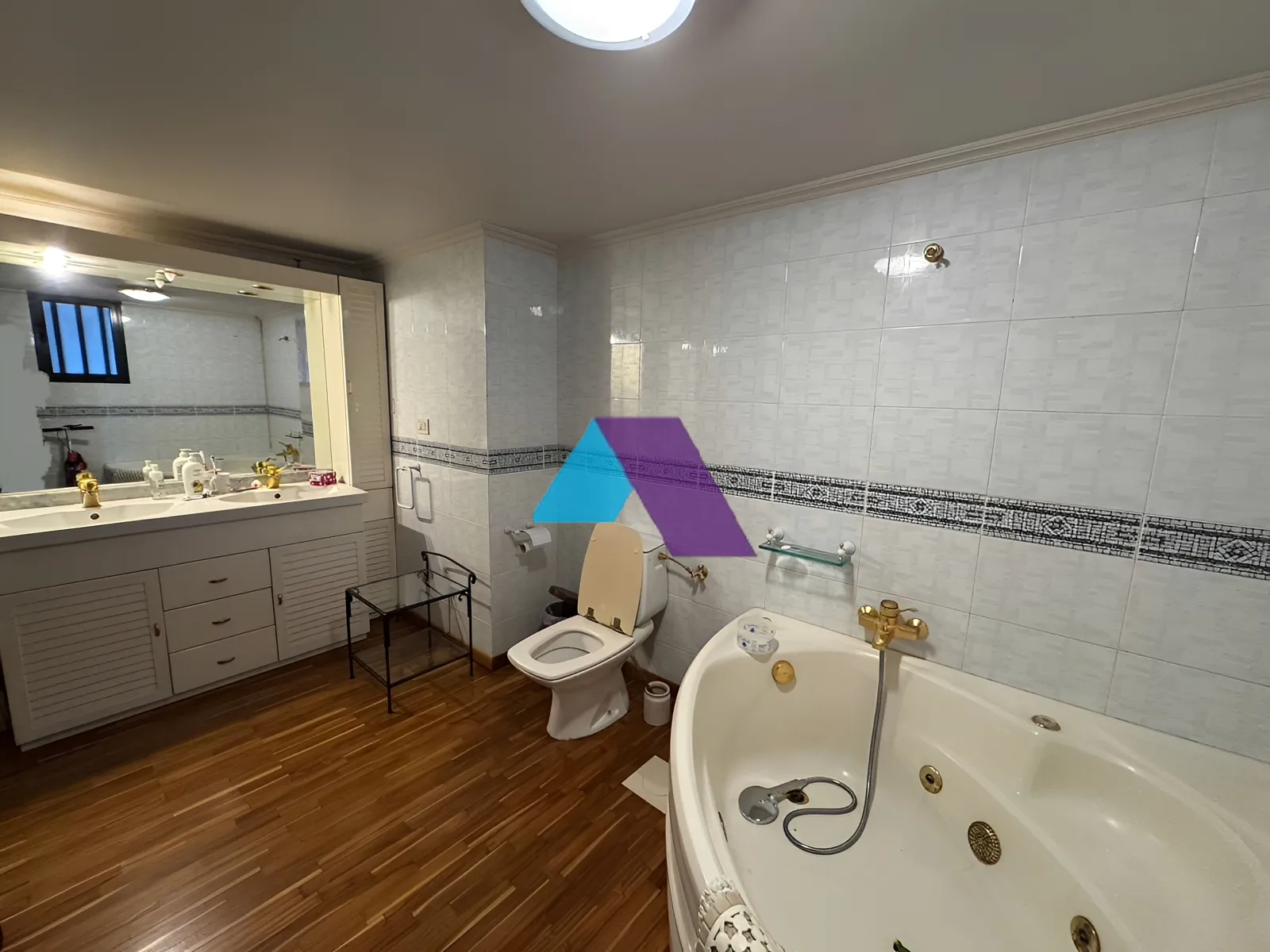 Apartment for Sale in Adma w Dafnah