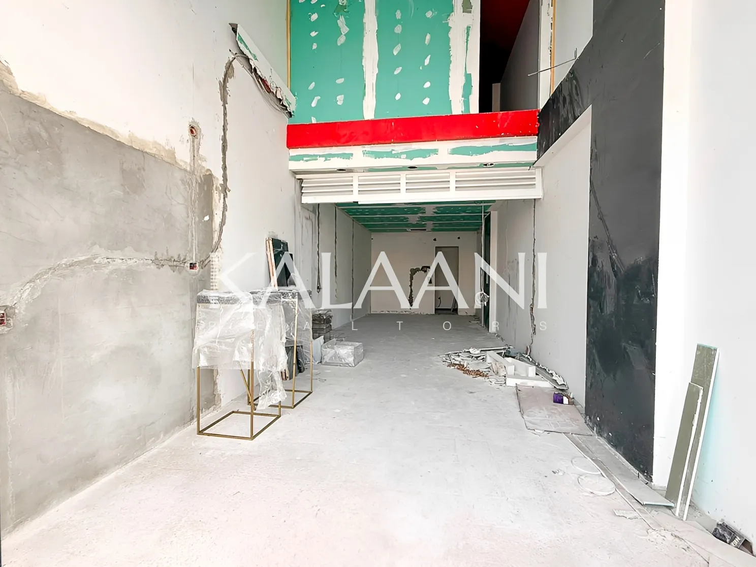 Shop for rent in Naqqache, Lebanon