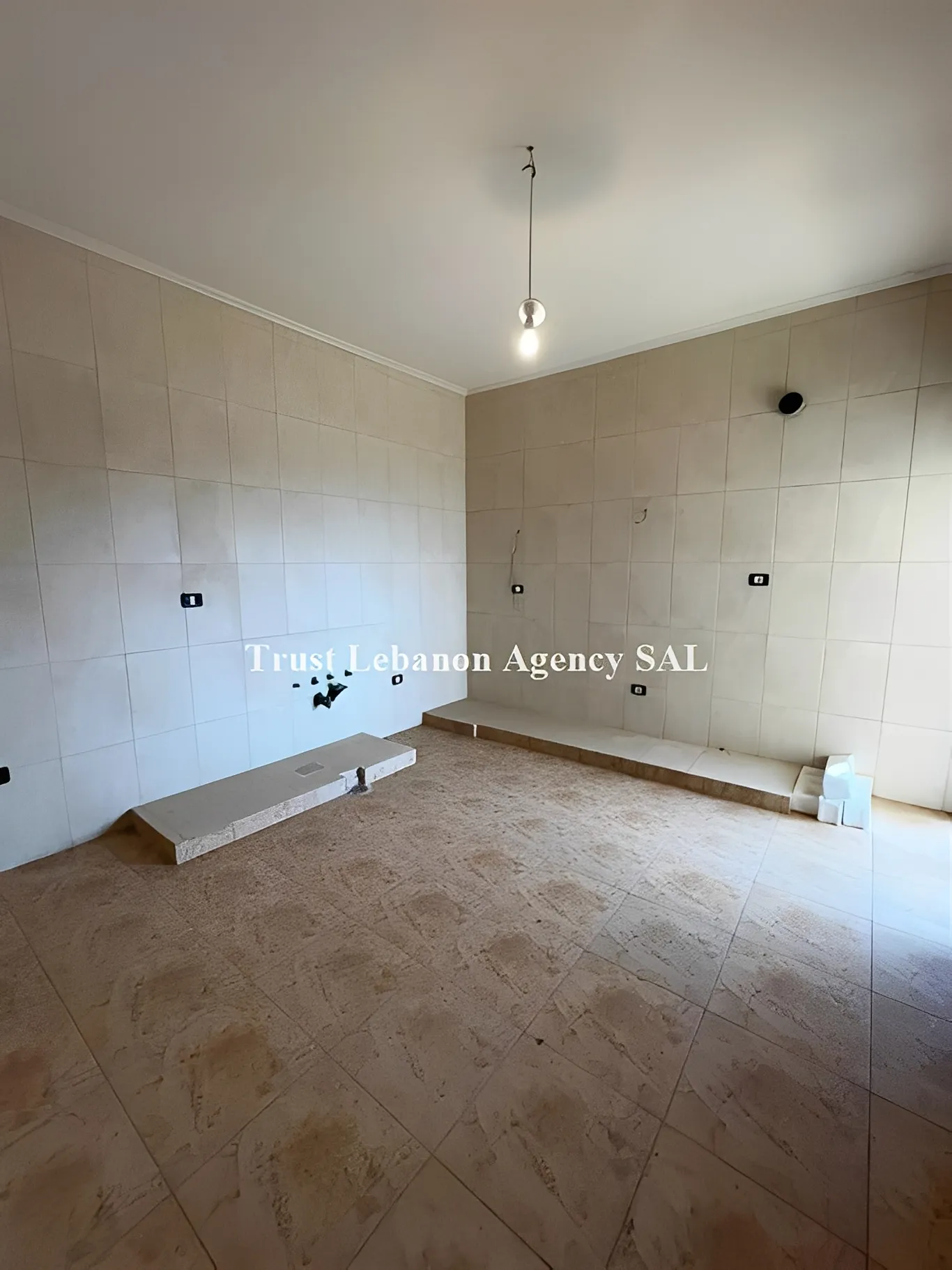 Apartment for Sale in Batroun, Kfar Aabida