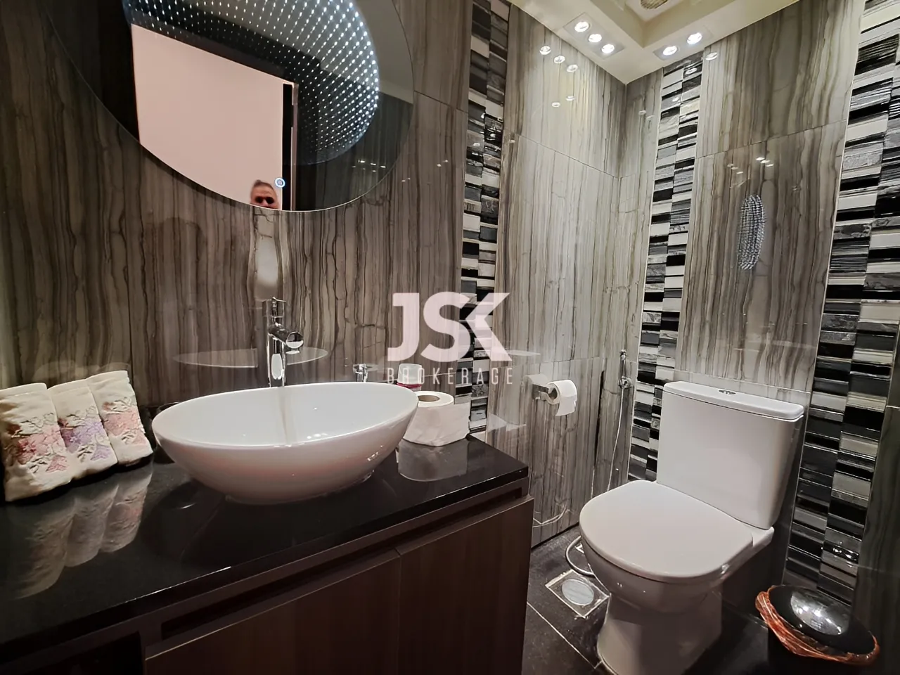 Apartment for Sale in Naqqache