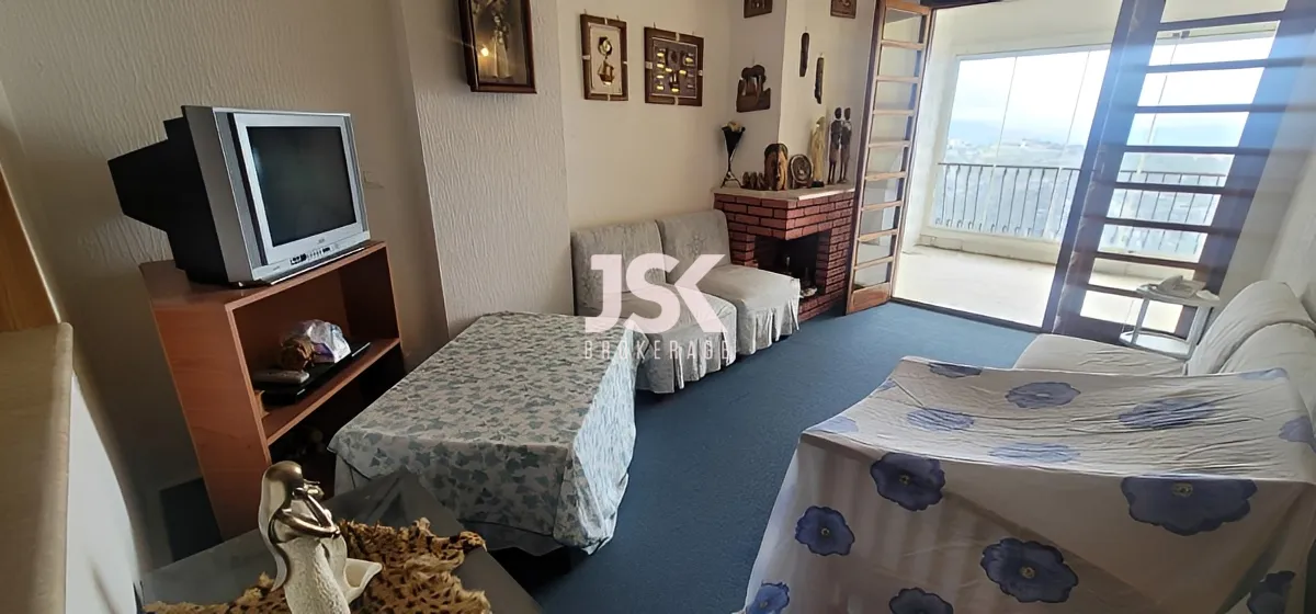 Chalet for sale in Faytroun - 2 bed, 2 bath