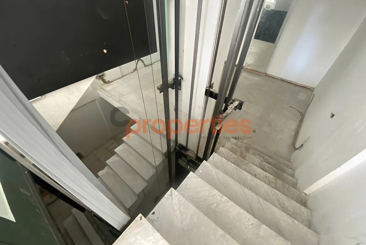 Office for Sale in Zalqa