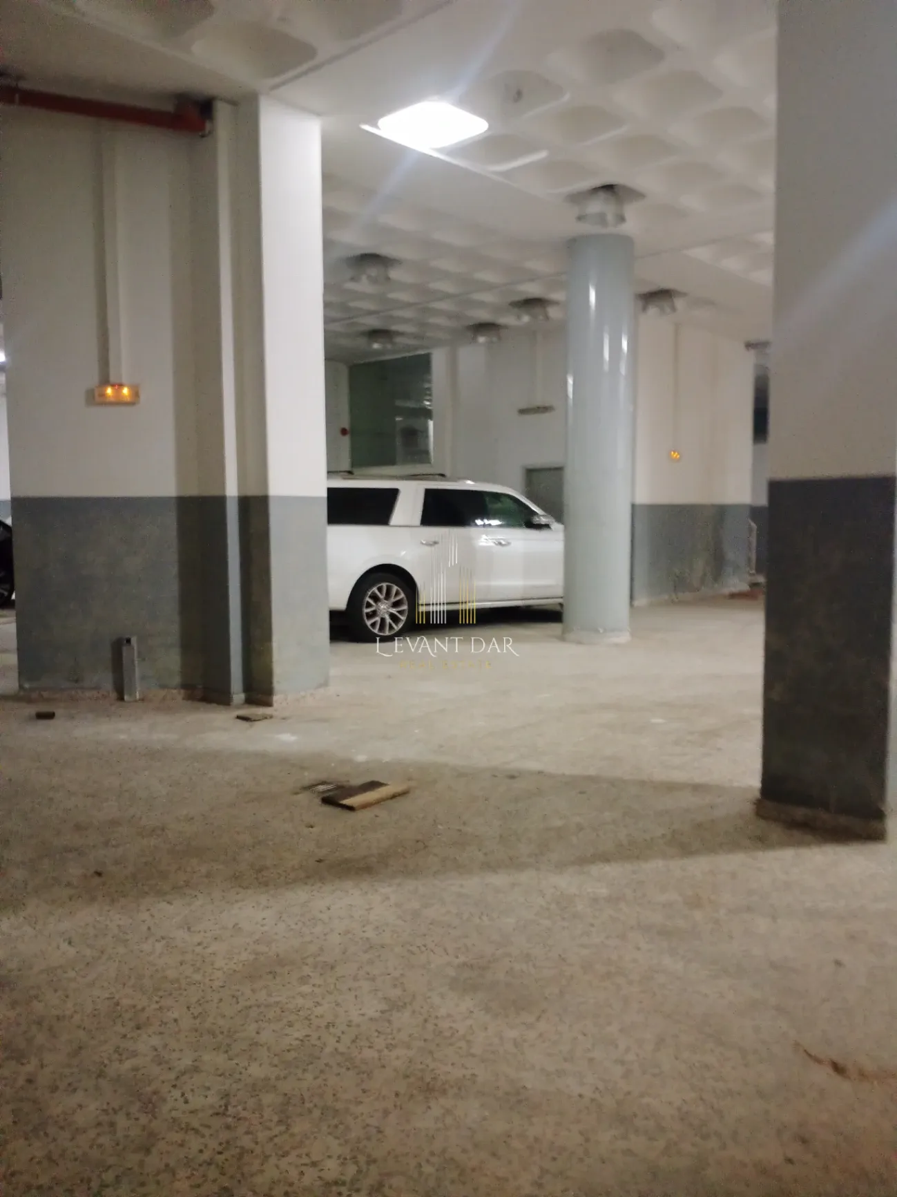 Warehouse for rent in Jnah, Lebanon