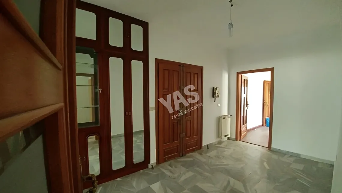 Apartment for Sale in Ballouneh - 4 bed, 4 bath