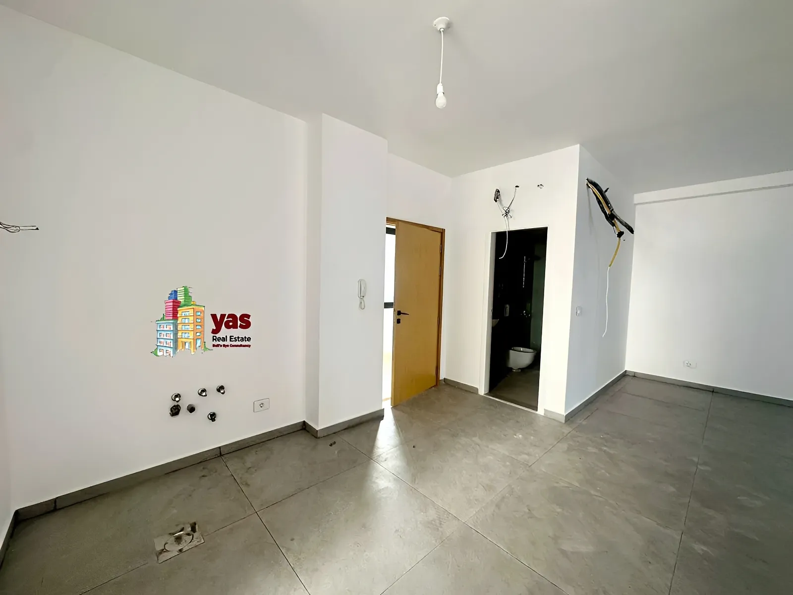 Office for rent in Zalqa