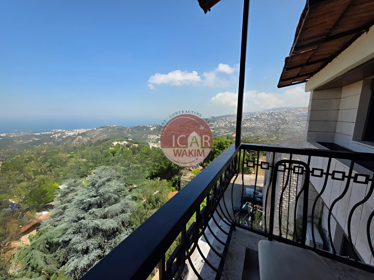 Apartment for rent in Qornet El Hamra, Lebanon - 4 bed, 4 bath