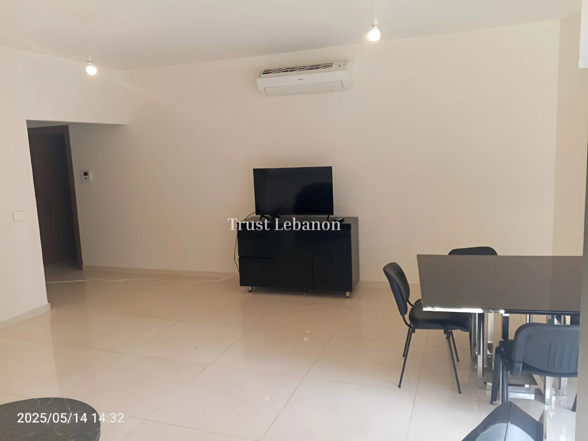 Apartment for rent in Achrafieh, Beirut, Lebanon - 3 bed, 3 bath