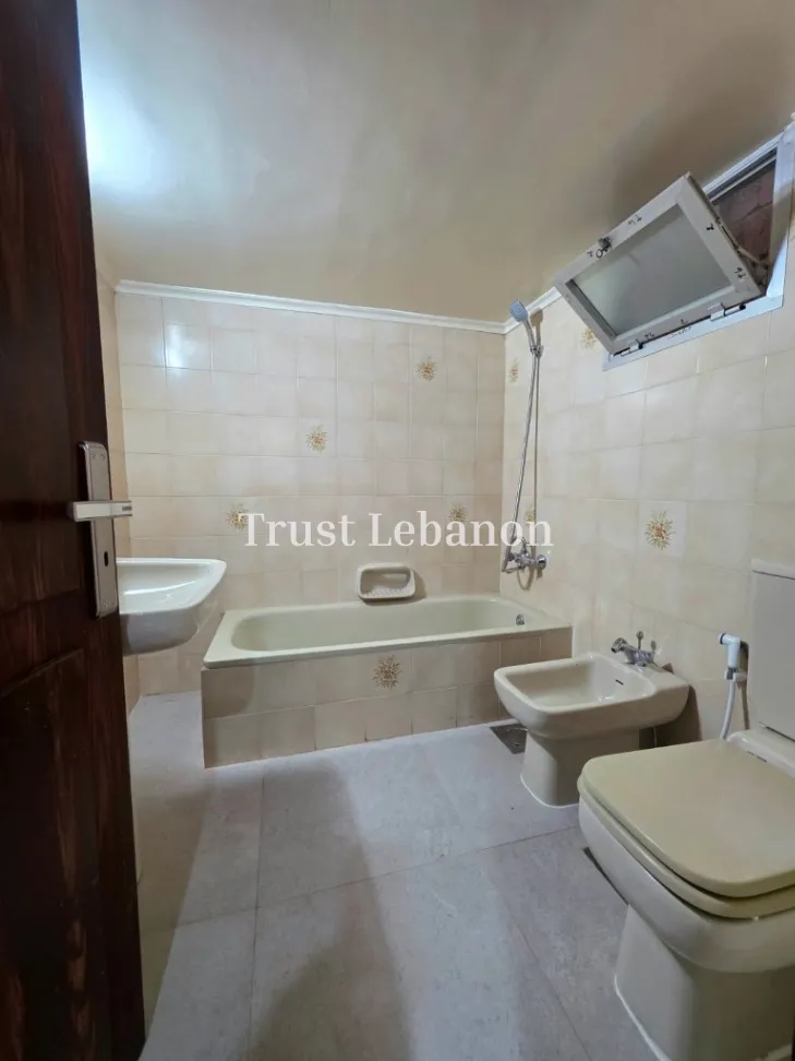 Apartment for rent in Mazraat Yachoua, Lebanon