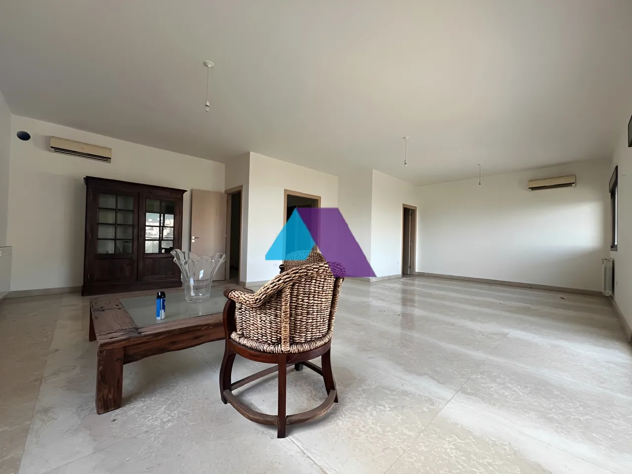 Apartment for Sale in Adma w Dafnah - 3 bed, 4 bath