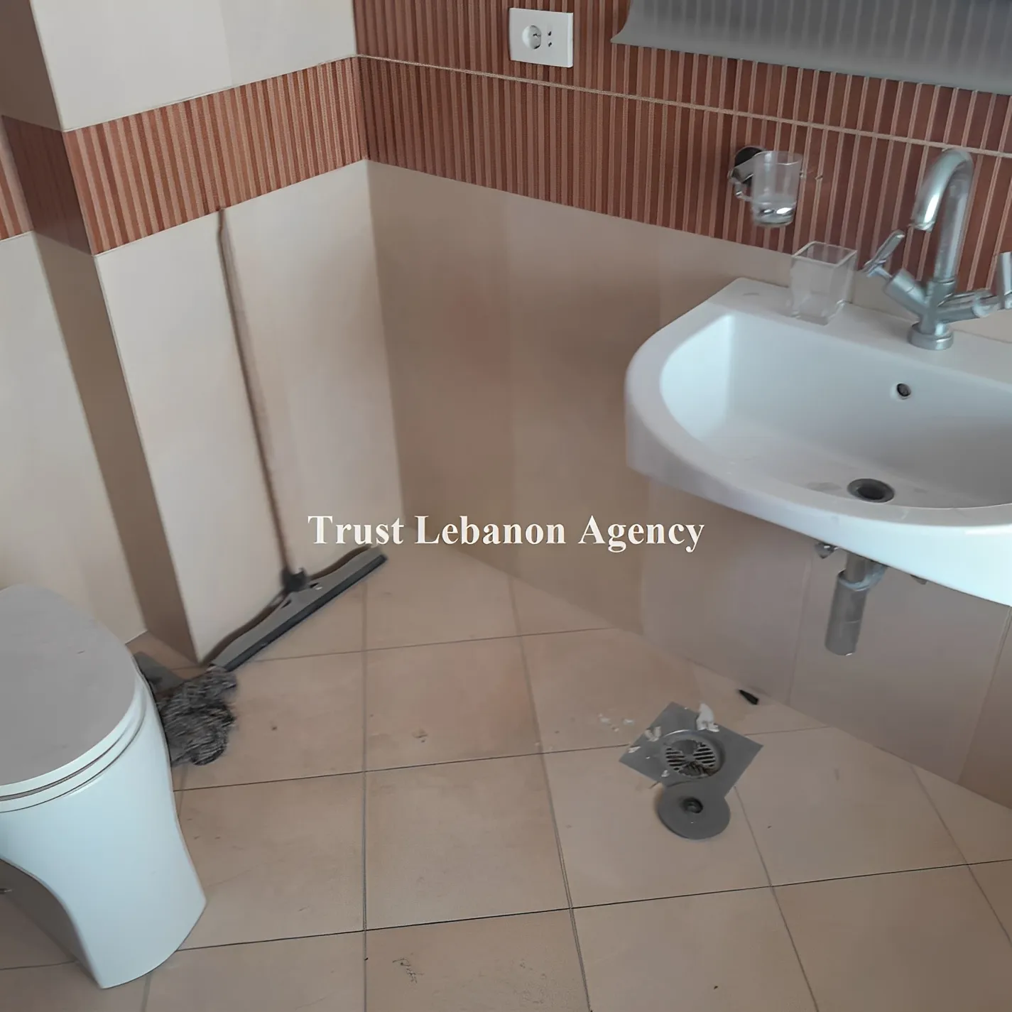 Apartment for Sale in Ramlet El Bayda Beirut - 4 bed, 4 bath