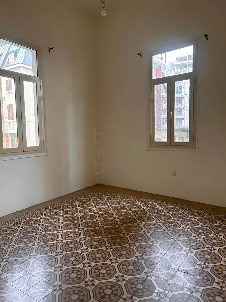 Office for rent in Gemmayzeh