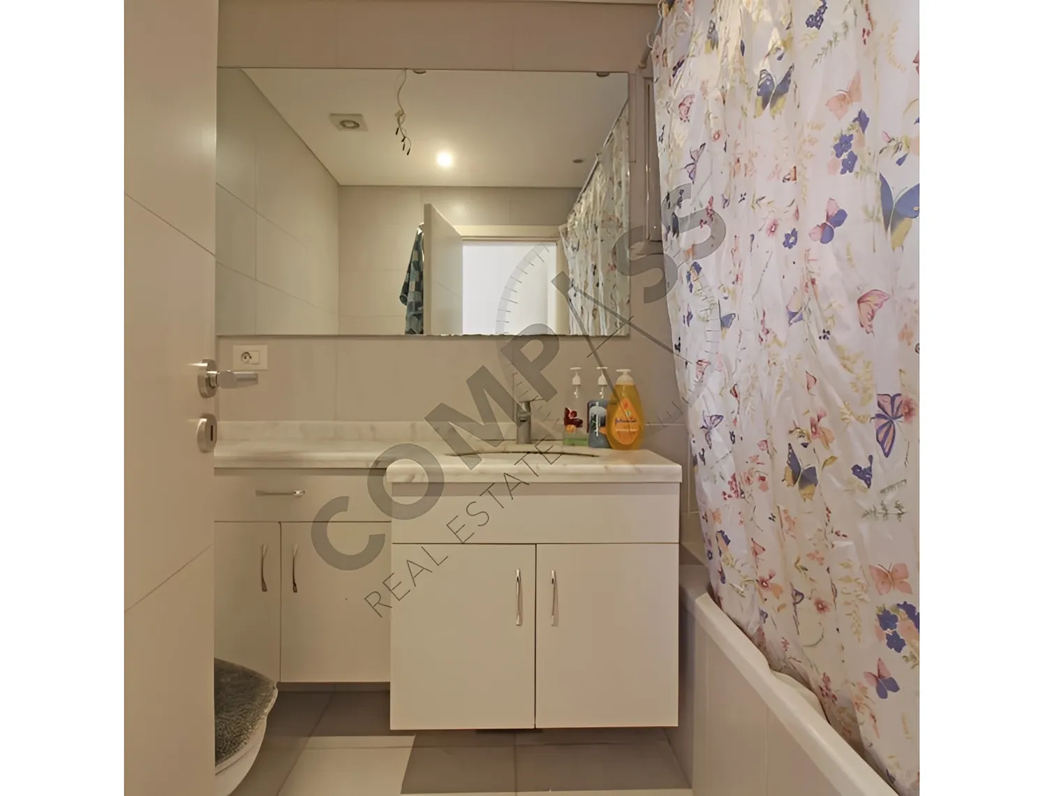 Apartment for Rent in Achrafieh, Beirut, Lebanon