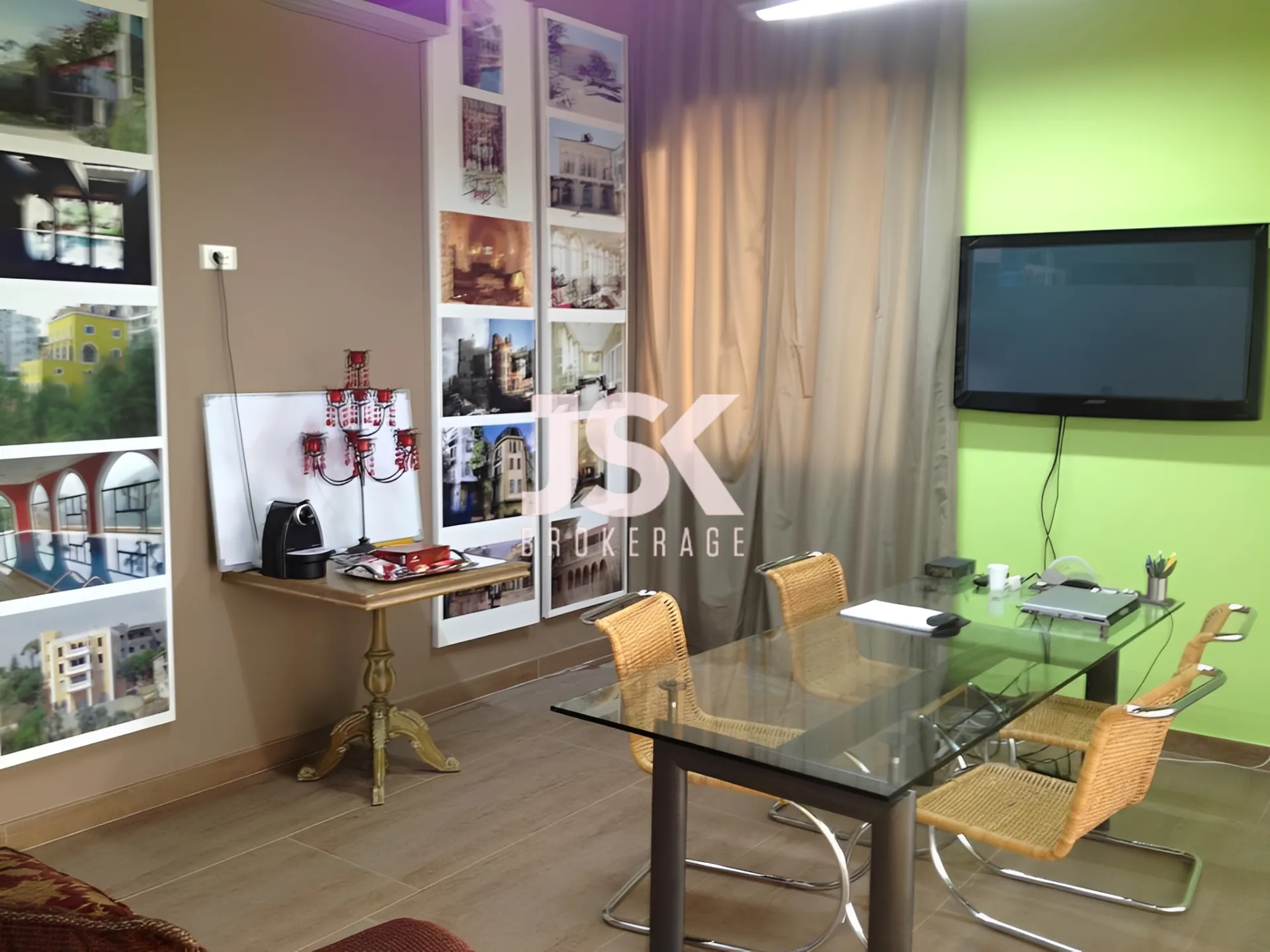Office for sale in Zalqa