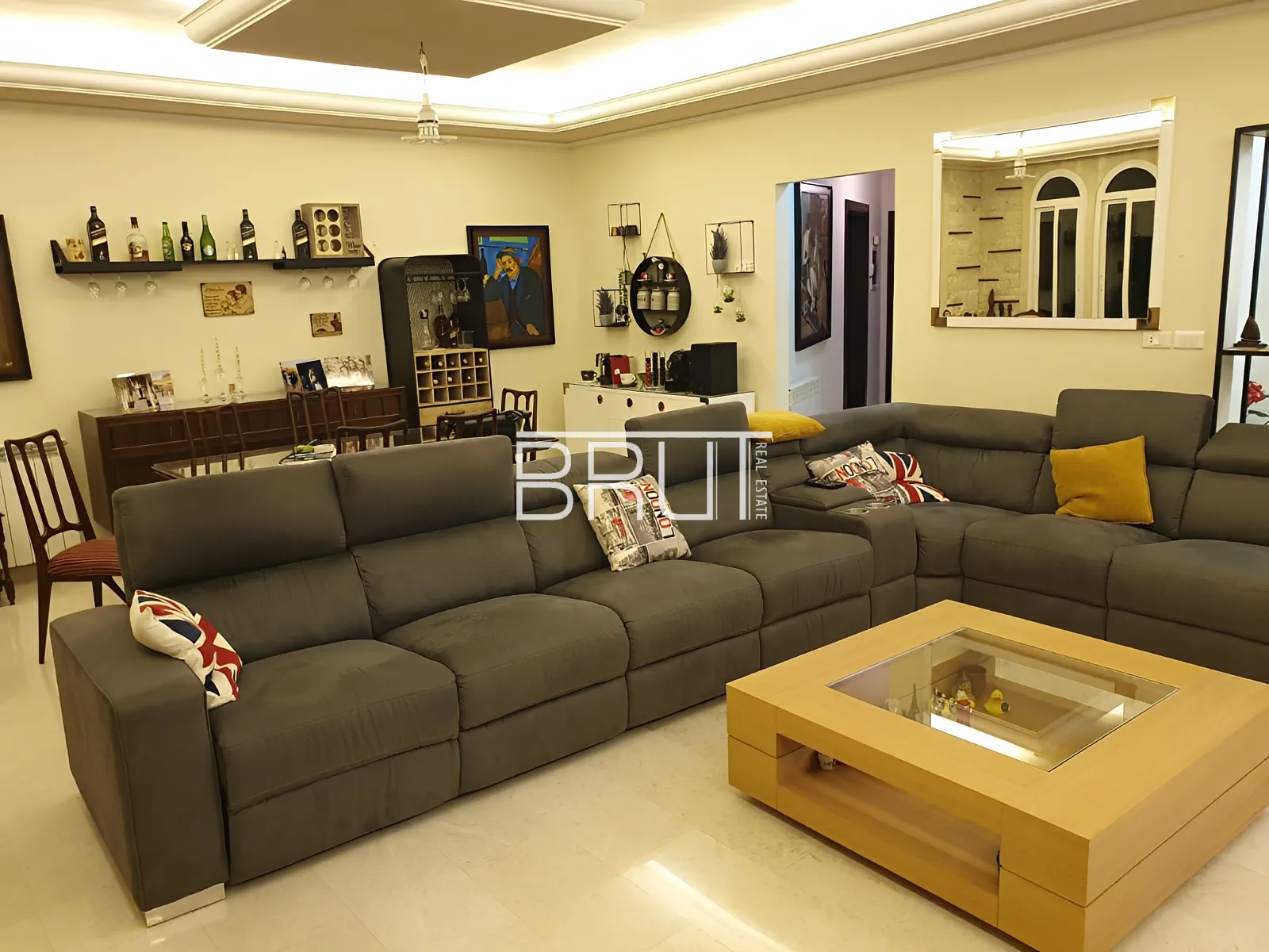 Apartment for Sale in Ballouneh