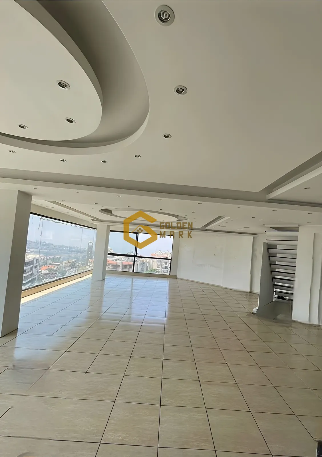 Showroom for Rent in Mansourieh