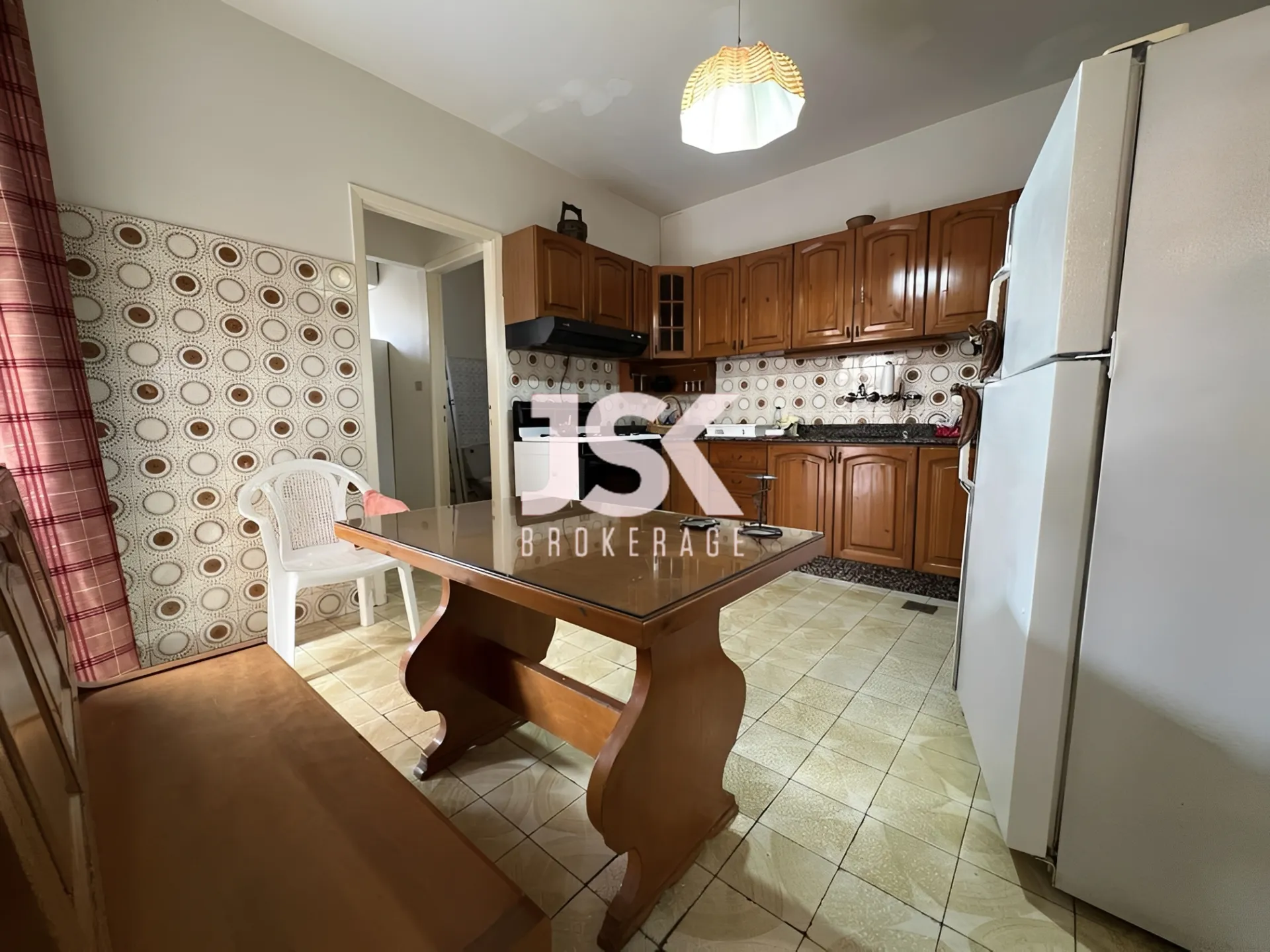 Apartment for Rent in Achrafieh, Remeil, Lebanon