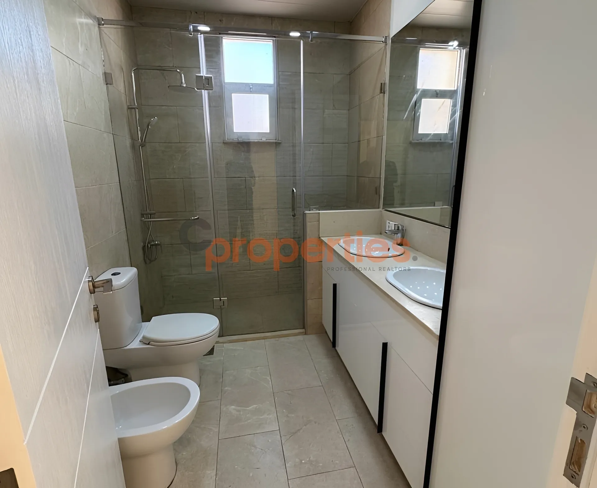 Apartment for Rent in Manara