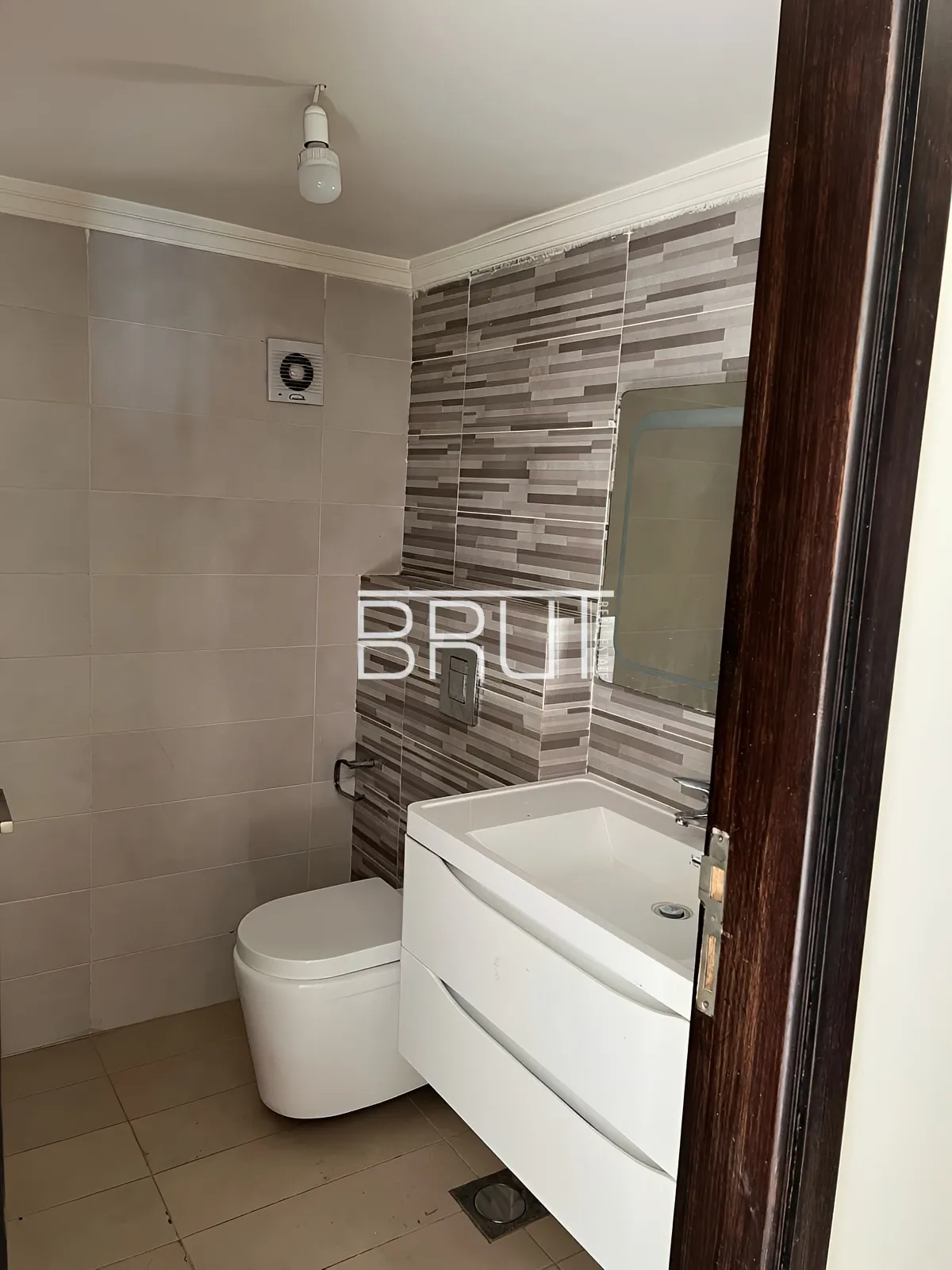 Apartment for Sale in Zouk Mosbeh - 4 bed, 4 bath