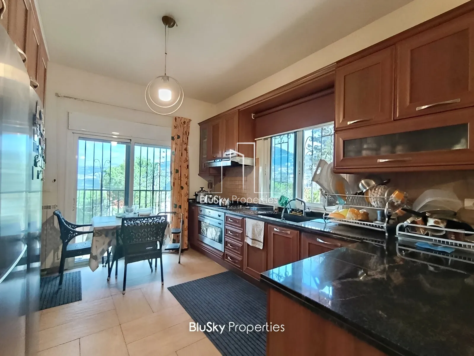 Villa for Sale in Fatka