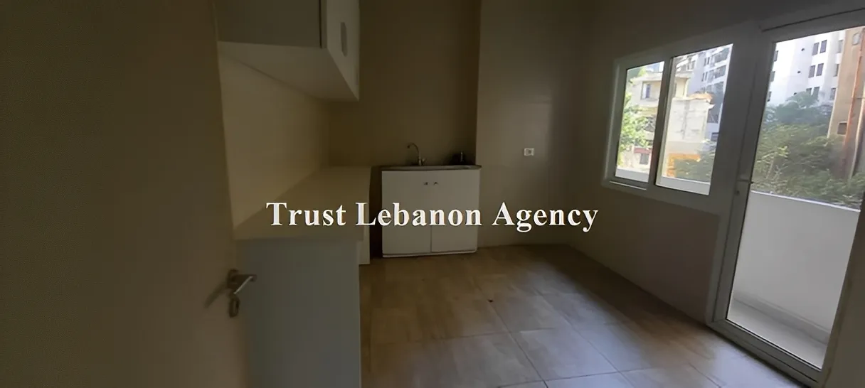 Office for rent in Beirut, Tabaris