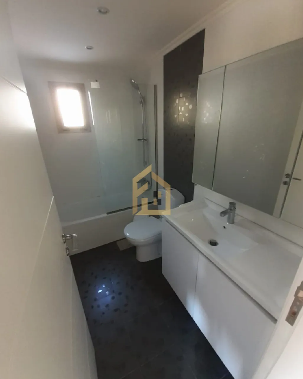 Apartment for sale in Oyoun, Lebanon