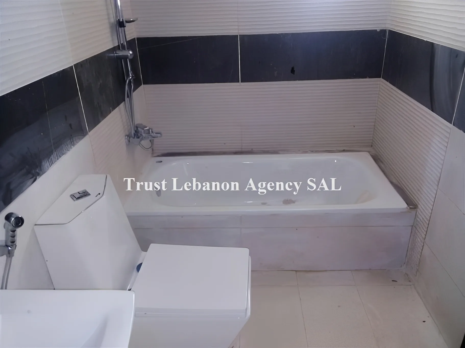Apartment for Sale in Chouaifet El Aamroussieh
