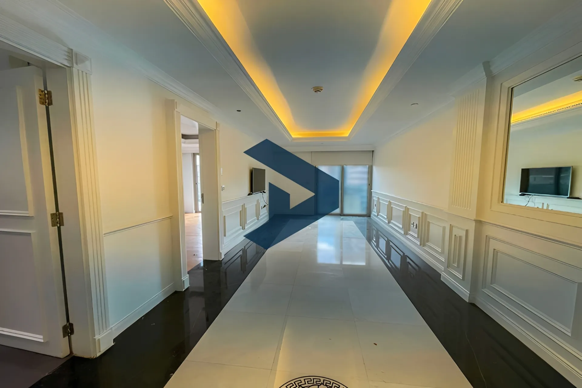 Apartment for sale in Downtown, beirut - 1 bed, 1 bath