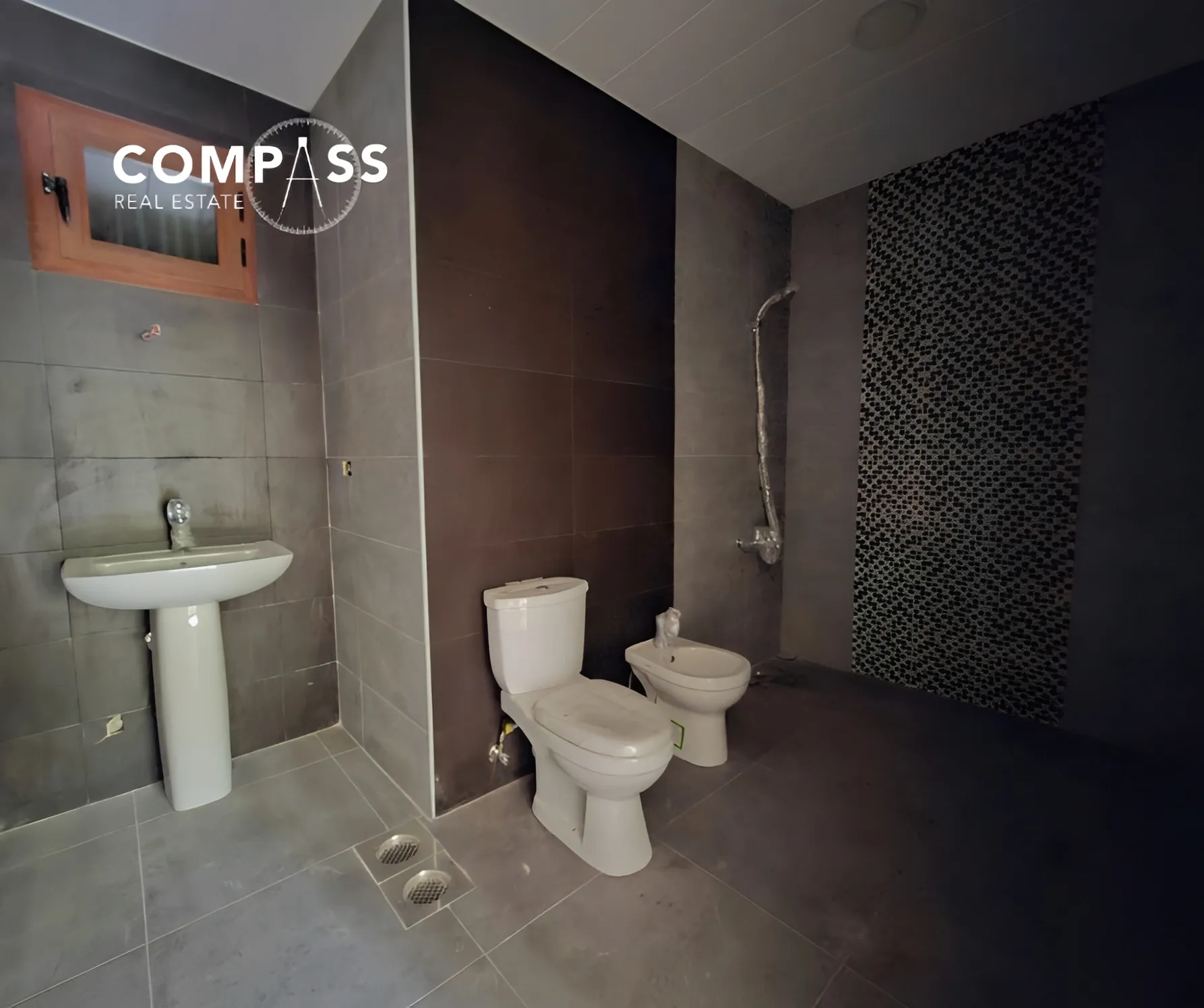 Apartment for sale in Aley, Lebanon - 3 bed, 4 bath