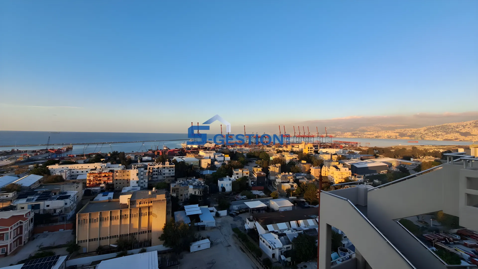 Office for rent in Mar Mikhael