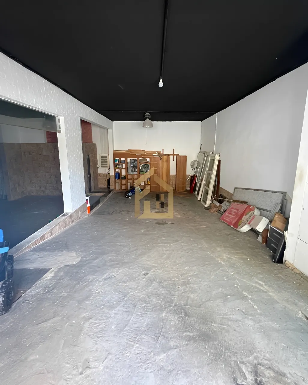 Warehouse for rent in Kaslik, Lebanon