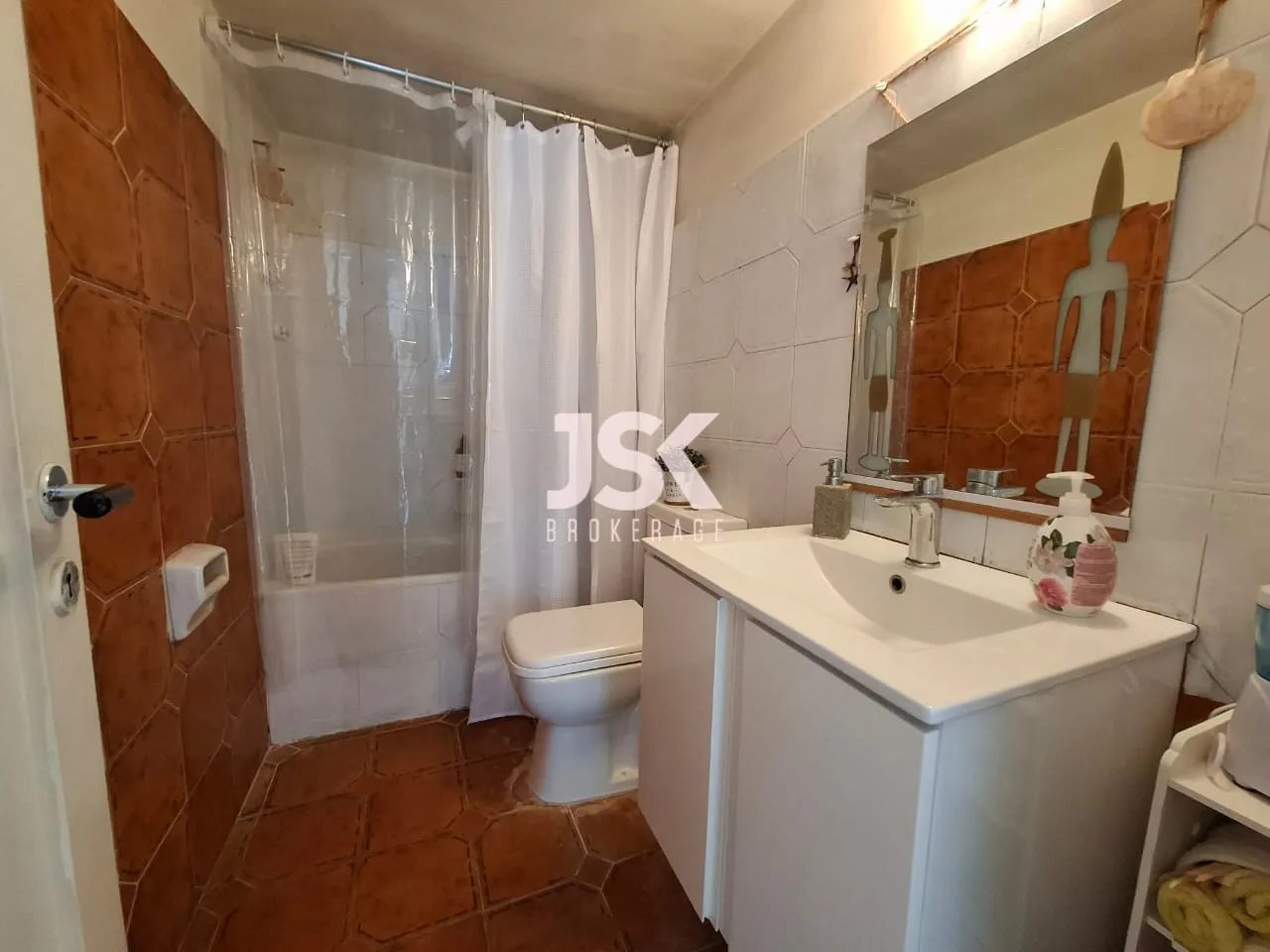 Chalet for Rent in Safra