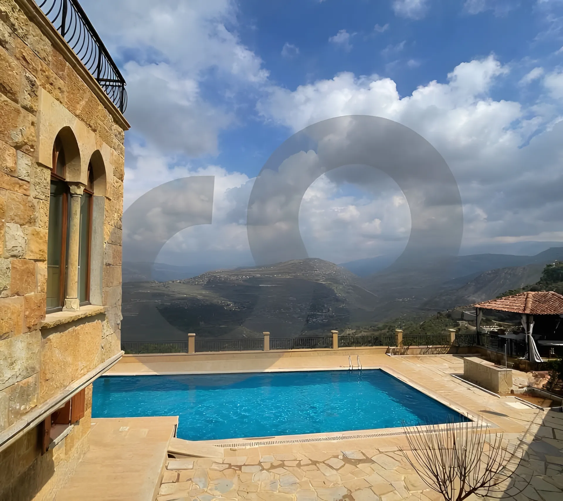 Villa for Sale in Beit ed-Dine