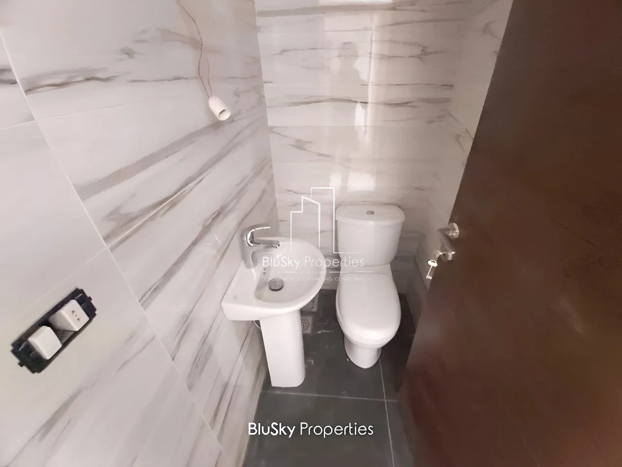 Apartment for Sale in Bouar - 2 bed, 2 bath
